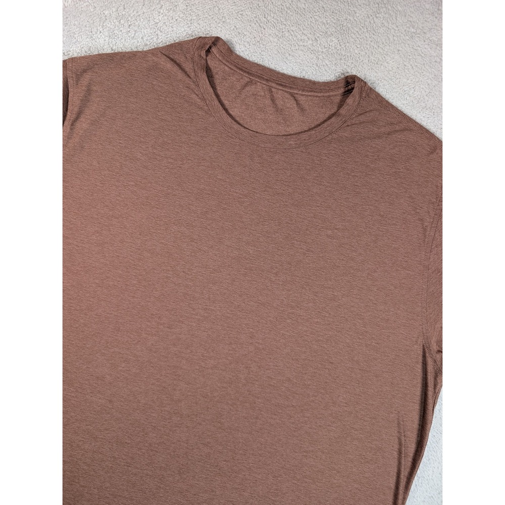Vuori Short Sleeve Tee in Mauve Brown